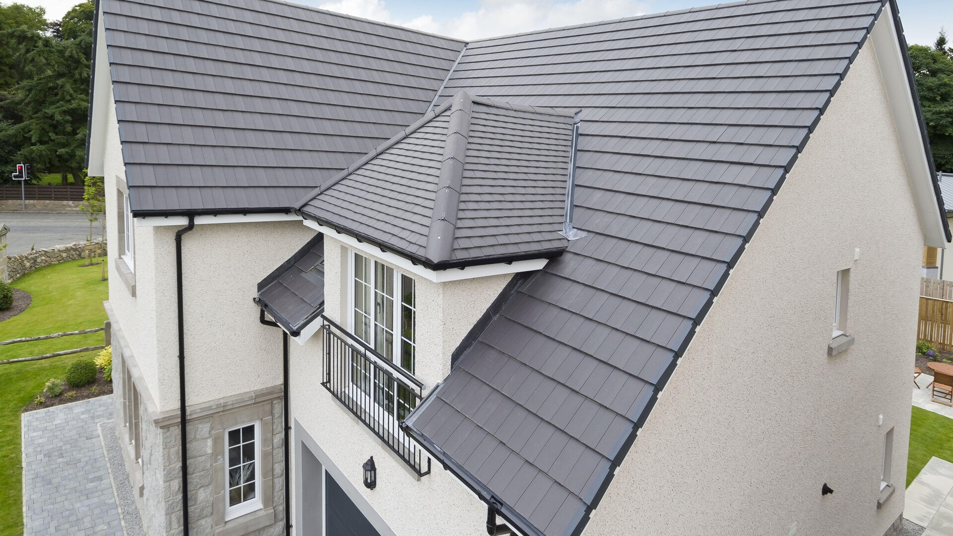Roofing work in London - slide 3